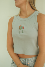 Load image into Gallery viewer, Foraging Frog Tank