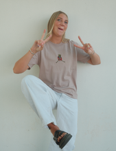 Load image into Gallery viewer, Stoney Frog Tee - Pink Sand