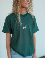 Load image into Gallery viewer, Snowboarding Frog Tee