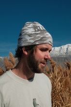 Load image into Gallery viewer, Blizzard Camo Skull Cap Beanie

