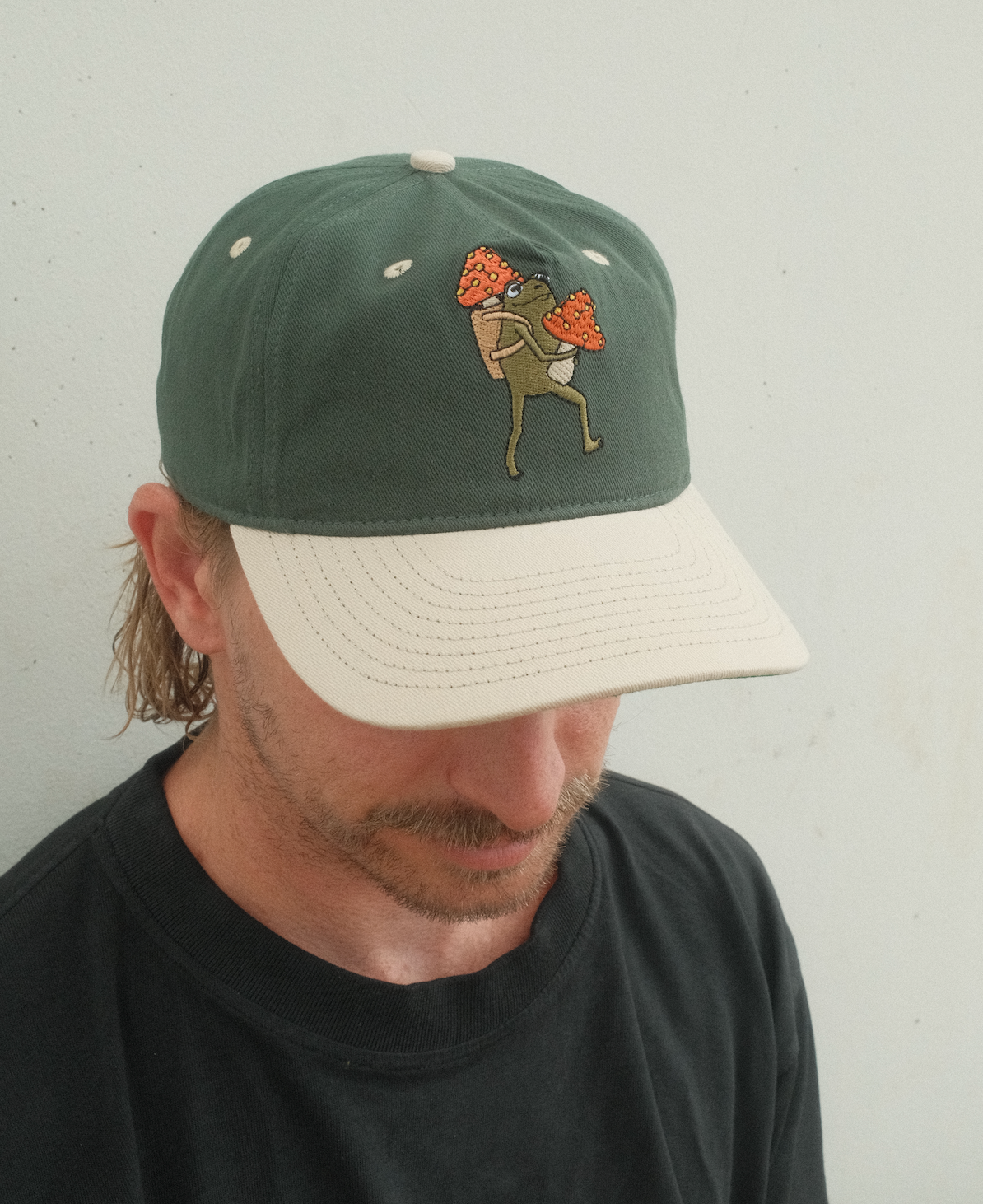 Foraging Frog Hat