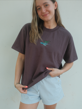Load image into Gallery viewer, Dragonfly Ridin&#39; Frog Tee
