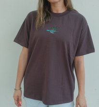 Load image into Gallery viewer, Dragonfly Ridin&#39; Frog Tee
