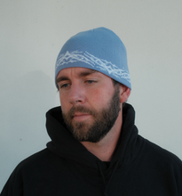 Load image into Gallery viewer, Purple Flurry Skull Cap
